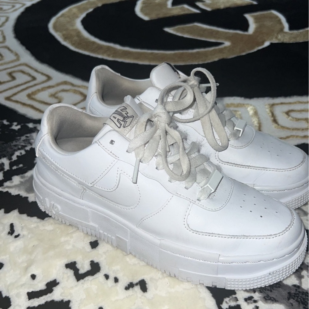 Nike air force 1 womens (Size 7)